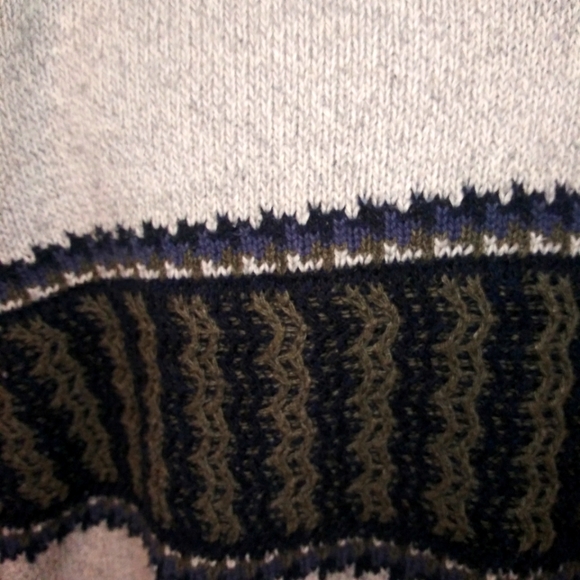 Vintage Liberty Sweaters Gray, White Marled Sweater With Olive/Navy Chest Stripe - Picture 3 of 8